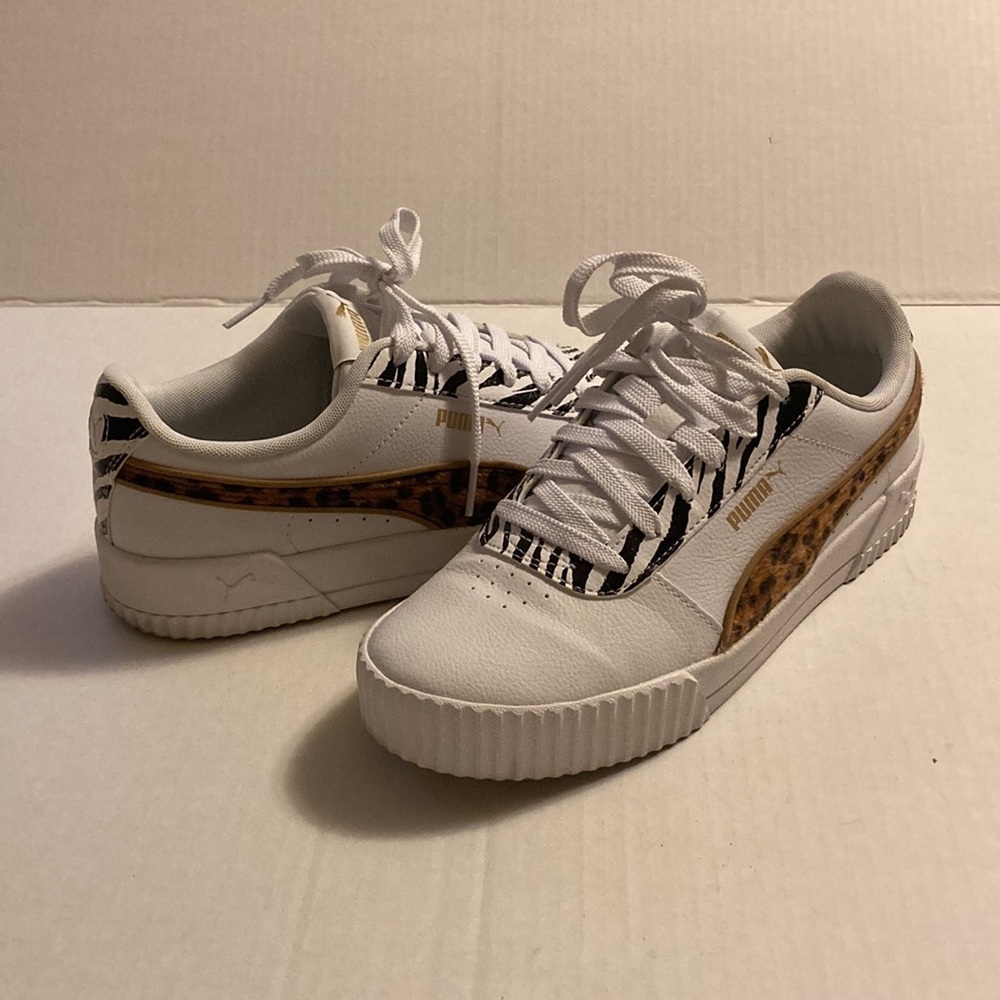 Puma animal print detail Carina sneakers 9.5